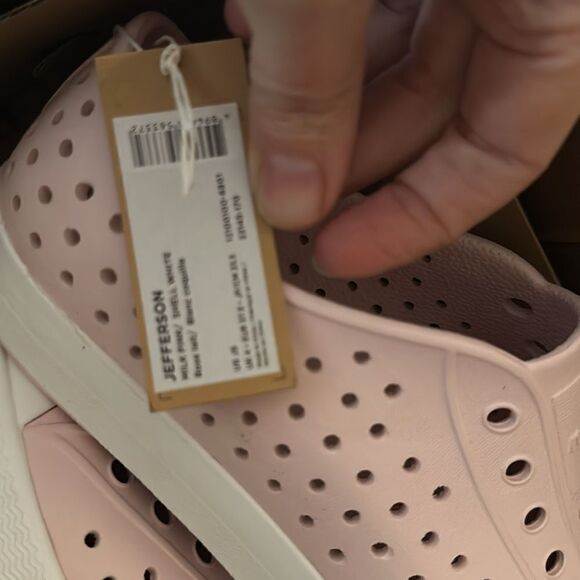 Native Shoes | Kids Jefferson Milk Pink Breathable Slip On Shoe | J5 - Picture 6 of 6